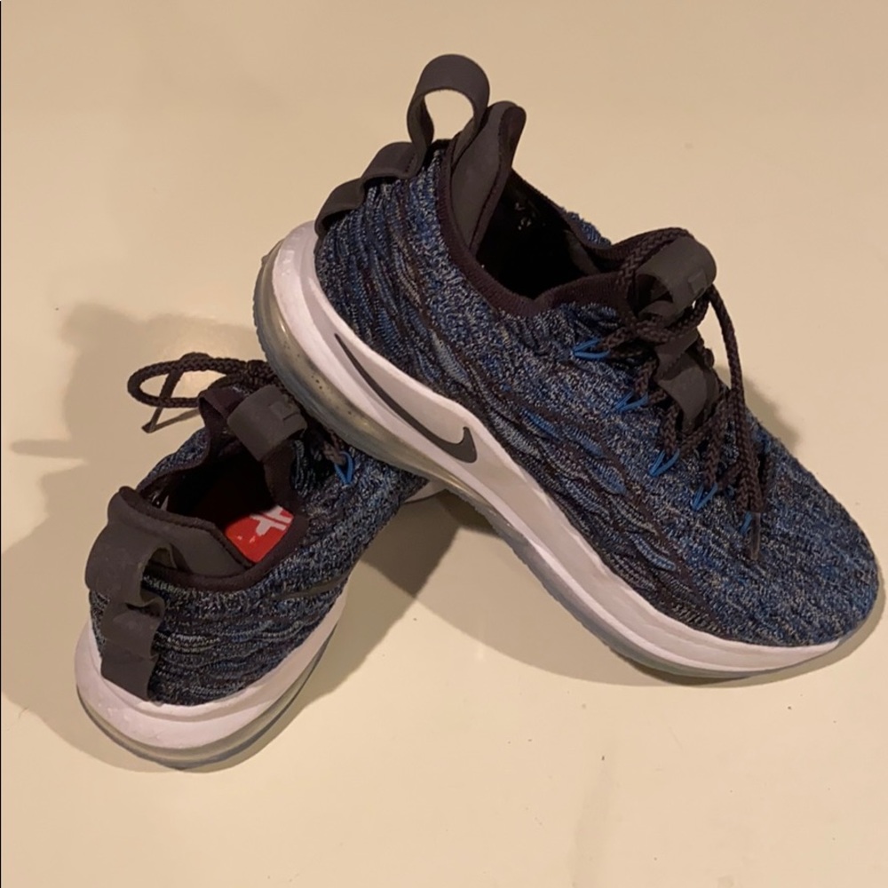 lebron basketball shoes